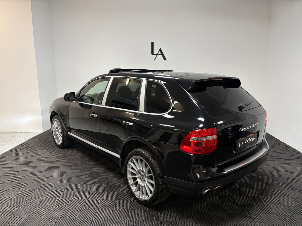 Porsche Cayenne Turbo 4.0 V8 500cv