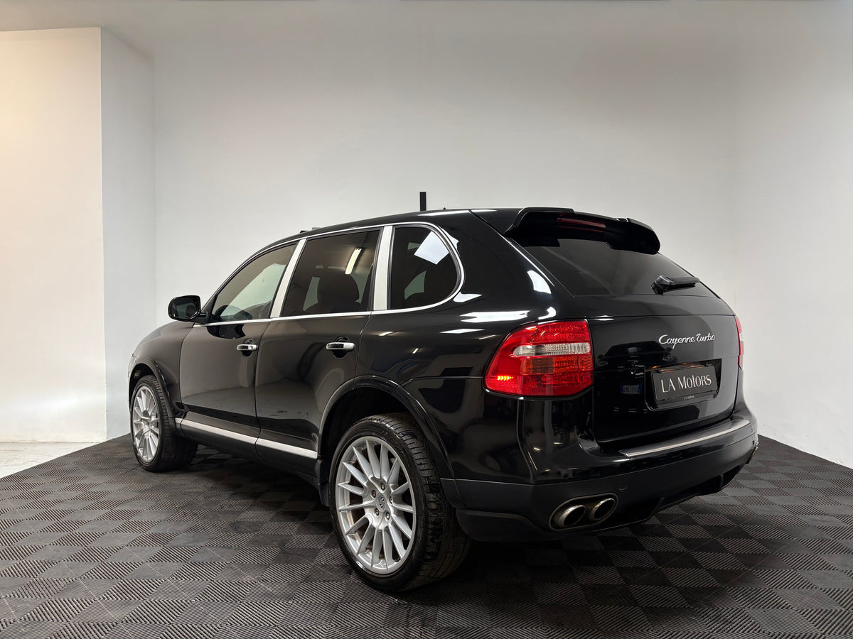 Porsche Cayenne Turbo 4.0 V8 500cv