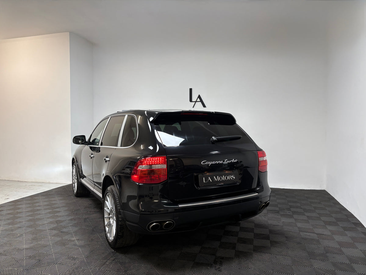Porsche Cayenne Turbo 4.0 V8 500cv