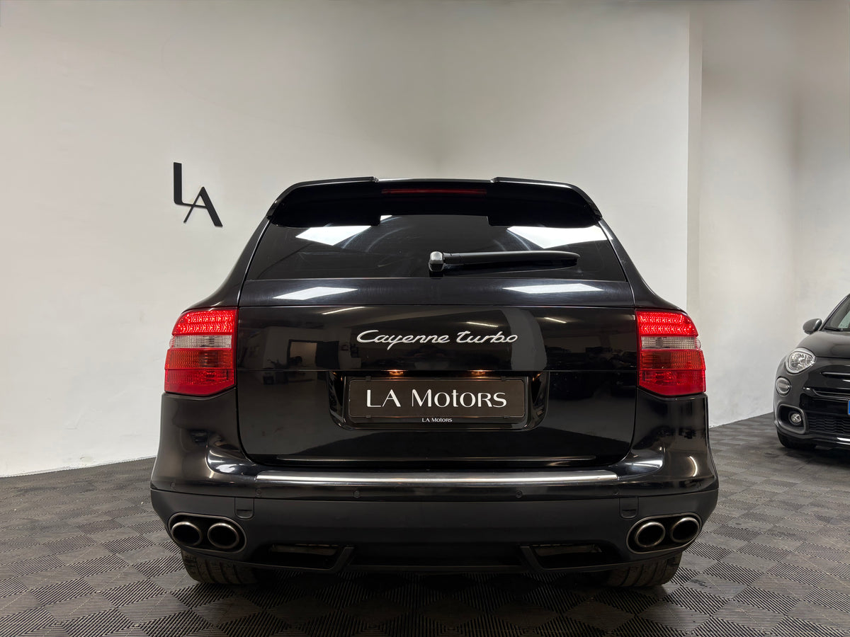 Porsche Cayenne Turbo 4.0 V8 500cv