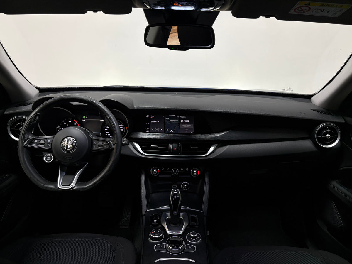 Alfa Romeo Stelvio 2.2 TD AT8 RWD Business 160cv