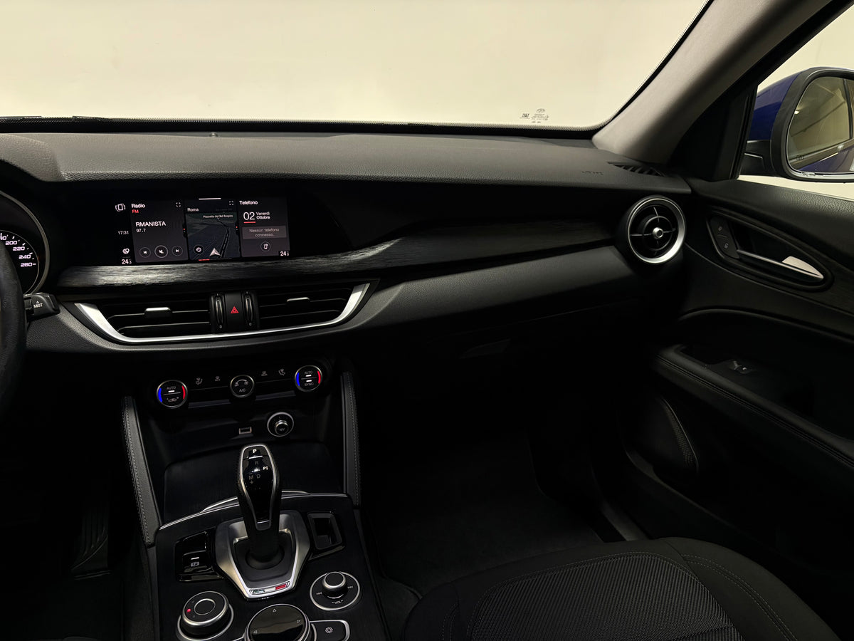 Alfa Romeo Stelvio 2.2 TD AT8 RWD Business 160cv