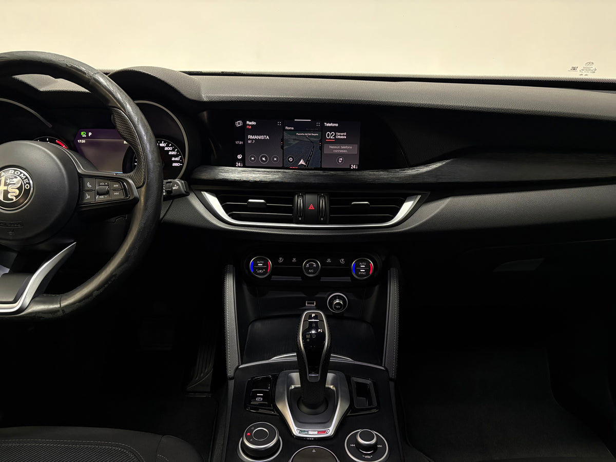 Alfa Romeo Stelvio 2.2 TD AT8 RWD Business 160cv